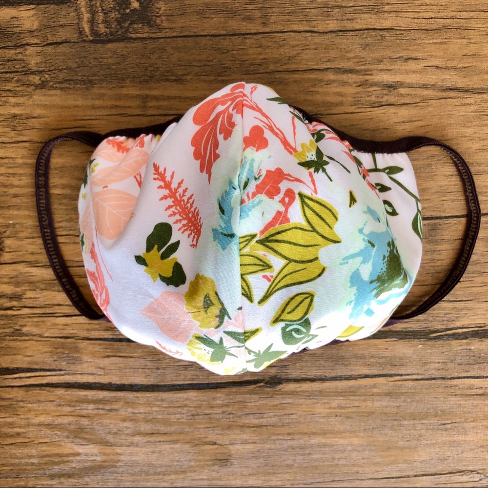 💕 3/$15 Floral Face Mask 🌷